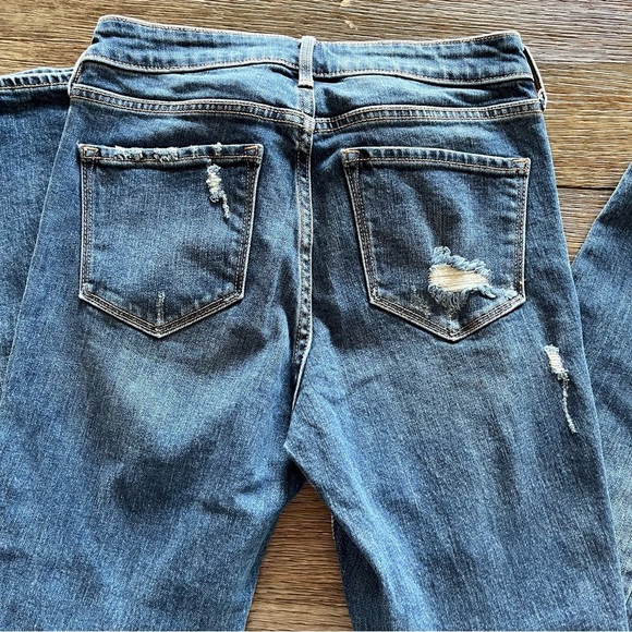 Old Navy Women’s High Rise Distressed Power Slim Straight Jeans Dark Wash Size 6 - Picture 2 of 6